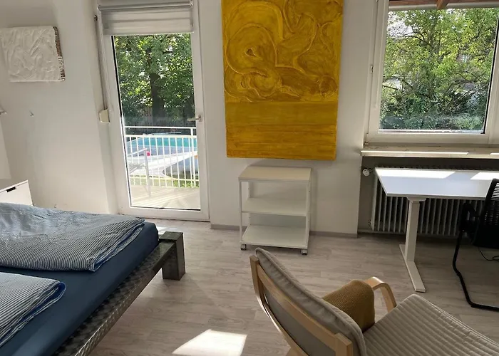 Апартаменты Trudering 3 Schlafzimmer 90 Qm Sehr Ruhig, U-s Bahn 350m