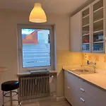 Apartament Trudering 3 Schlafzimmer 90 Qm Sehr Ruhig, U-s Bahn 350m